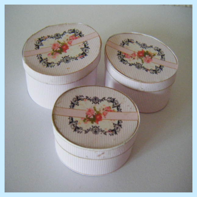 3 FLORAL HAT BOXES